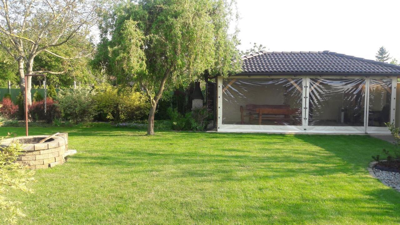 Villa Vilka Relax à Podhájska Extérieur photo