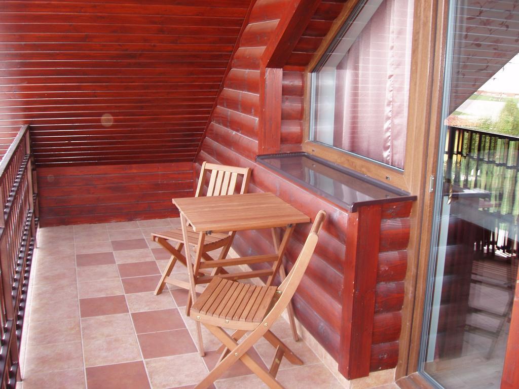 Villa Vilka Relax à Podhájska Extérieur photo